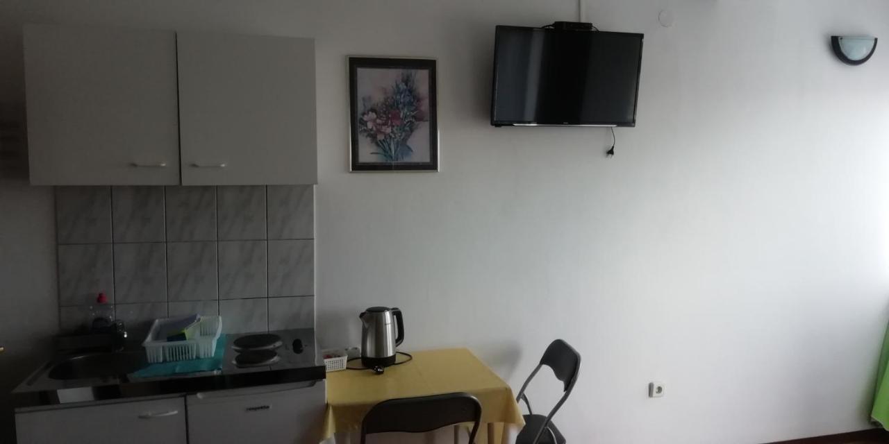 Apartments Bibijana باكوشتاني المظهر الخارجي الصورة